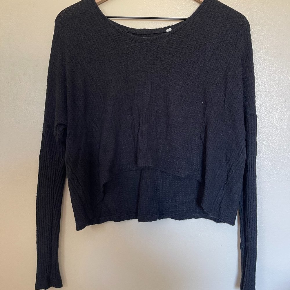 Small Black Longsleeve